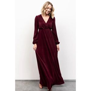 Baltic Born Pleated Maxi Dress Size Medium